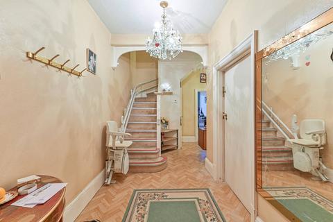 4 bedroom semi-detached house for sale, Craignish Avenue, Norbury, London, SW16