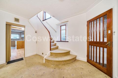 undefined, Blackwell Gardens, Edgware