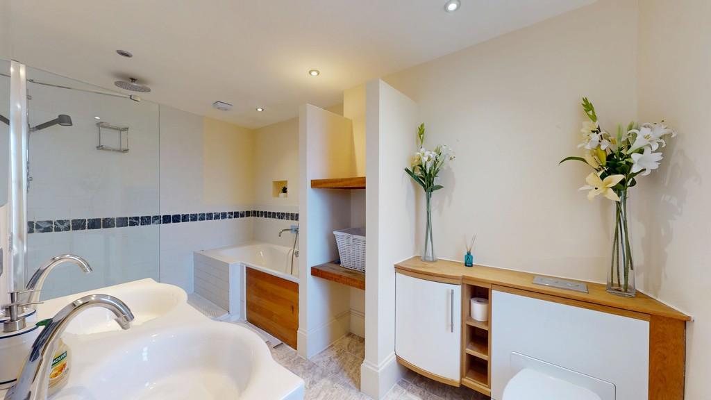 Family Bathroom - Angle 1