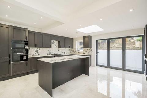 4 bedroom house for sale, Baldry Gardens, London SW16