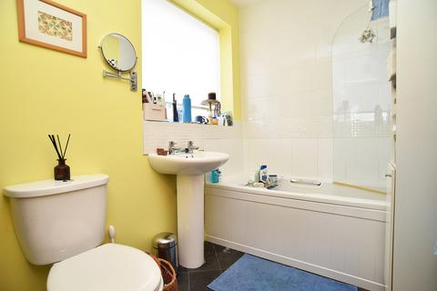 3 bedroom semi-detached house for sale, Harlow Park Crescent, Harrogate