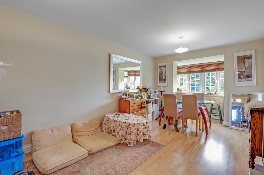 04-560e JHMCK - Flat 4, 53 Crown Lane - 25