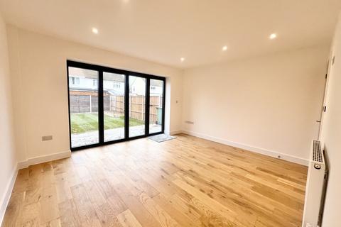 undefined, Ashridge, Farnborough GU14