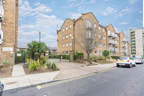 1 Millennium Drive, London, E14