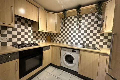 2 bedroom flat to rent, 1 Millennium Drive, London, E14