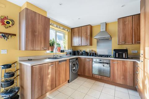 2 bedroom semi-detached house for sale, Barham Avenue, Teignmouth, TQ14 8GG