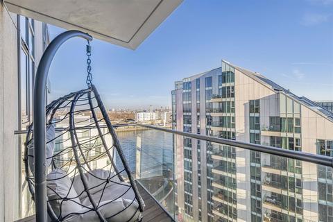 3 bedroom apartment to rent, Eastfields Avenue, Wandsworth, SW18