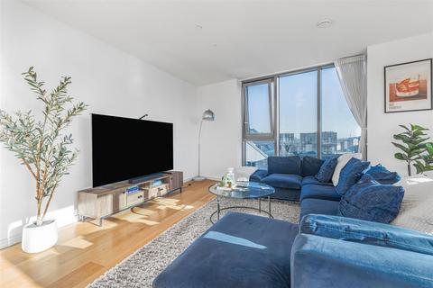 3 bedroom apartment to rent, Eastfields Avenue, Wandsworth, SW18
