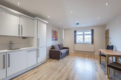 undefined, Lavender Hill, London SW11