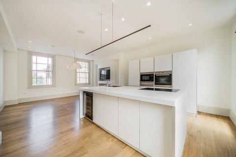 3 bedroom flat to rent, Westbourne Grove, London W11