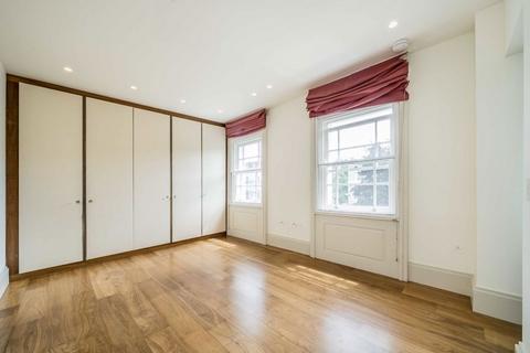 3 bedroom flat to rent, Westbourne Grove, London W11
