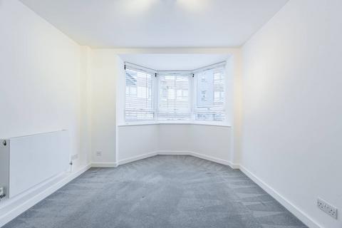 3 bedroom flat to rent, Kew Bridge Court, Chiswick, London, W4