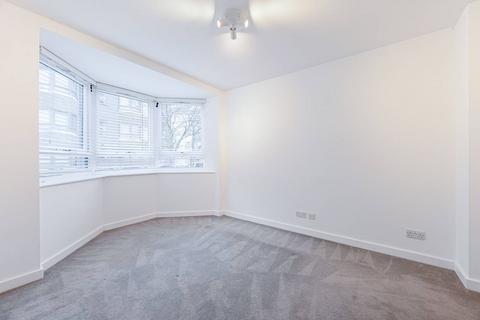 3 bedroom flat to rent, Kew Bridge Court, Chiswick, London, W4