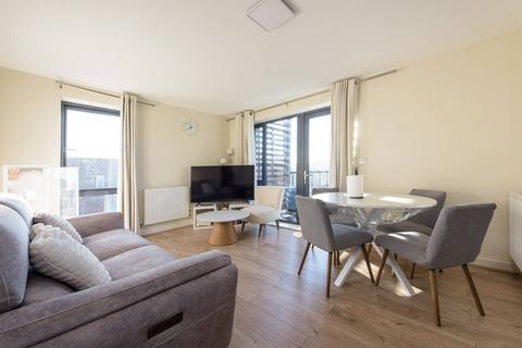 2 bedroom flat to rent, Mornington Close, Colindale, London, NW9