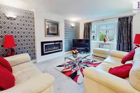 4 bedroom detached house for sale, Yarborough Croft, Northowram, Halifax