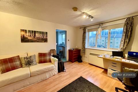 undefined, Telegraph Place, London, E14