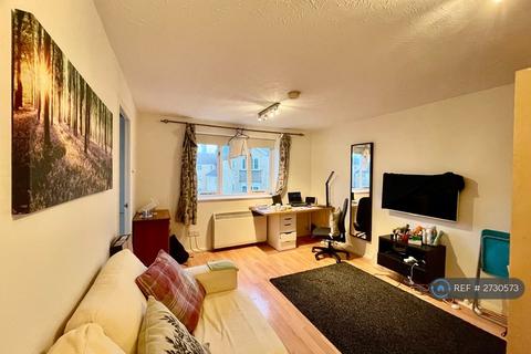 undefined, Telegraph Place, London, E14