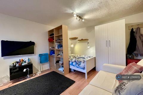 undefined, Telegraph Place, London, E14