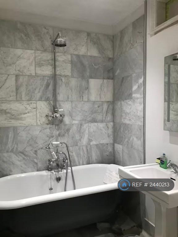 Middle Bathroom