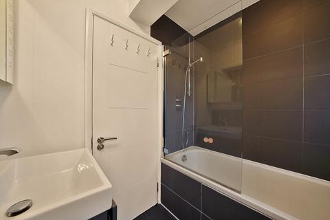 3 bedroom flat to rent, Aquila Street, St John's Wood, London