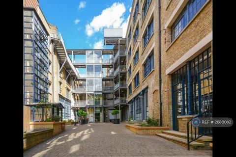 undefined, Long Lane, London, SE1