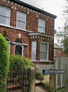 2 bedroom flat to rent, Grove Avenue, Lymm, WA13