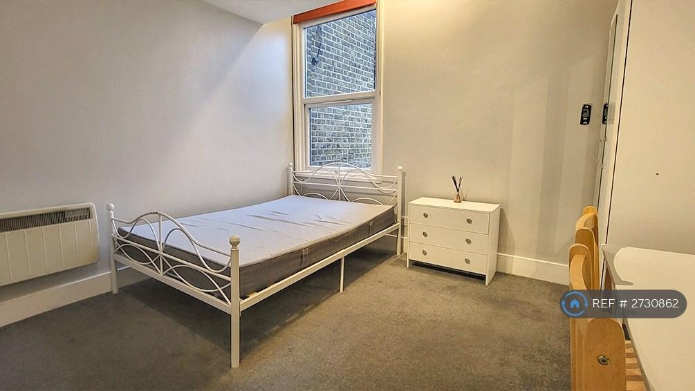 Fully Furnished Studio Flat