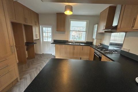 undefined, 14 Fruithill,FORFAR