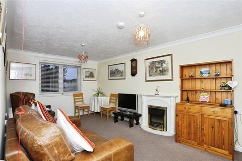 1 bedroom apartment for sale, Perrin Court, Ashford TW15