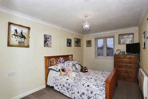 1 bedroom apartment for sale, Perrin Court, Ashford TW15