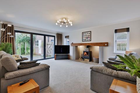 5 bedroom detached house for sale, Back Lane, York YO42