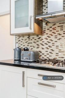 3 bedroom apartment to rent, Morieux Road, London E10