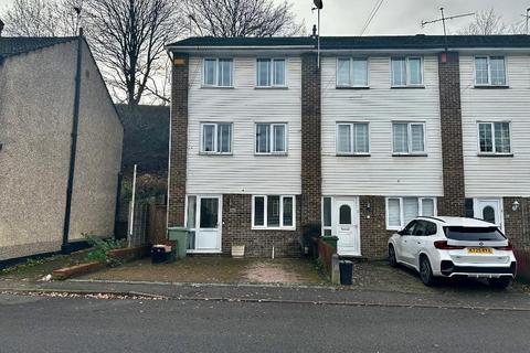 4 bedroom townhouse for sale, Star Lane, Orpington, Kent, BR5 3LJ