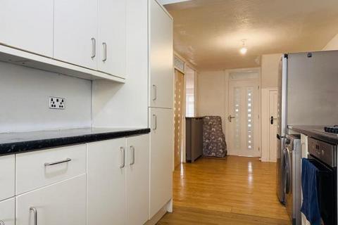 undefined, Tintern Close, Slough, SL1 2TB