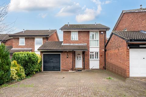 undefined, Asmar Close, Coulsdon, CR5