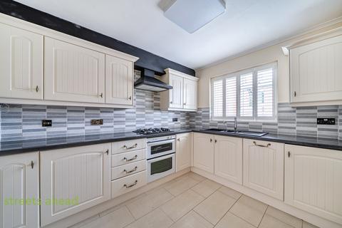 undefined, Asmar Close, Coulsdon, CR5