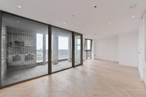 3 bedroom flat to rent, Middle Yard, Neasden, London, NW10