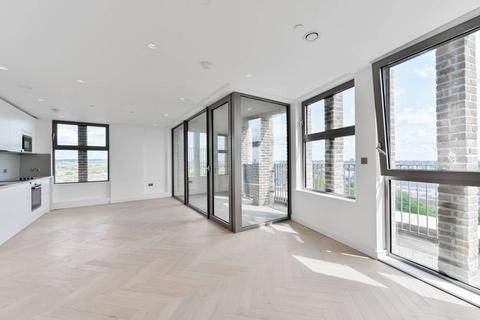 3 bedroom flat to rent, Middle Yard, Neasden, London, NW10