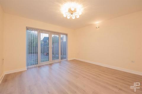 undefined, Gadfield Grove, Manchester M46