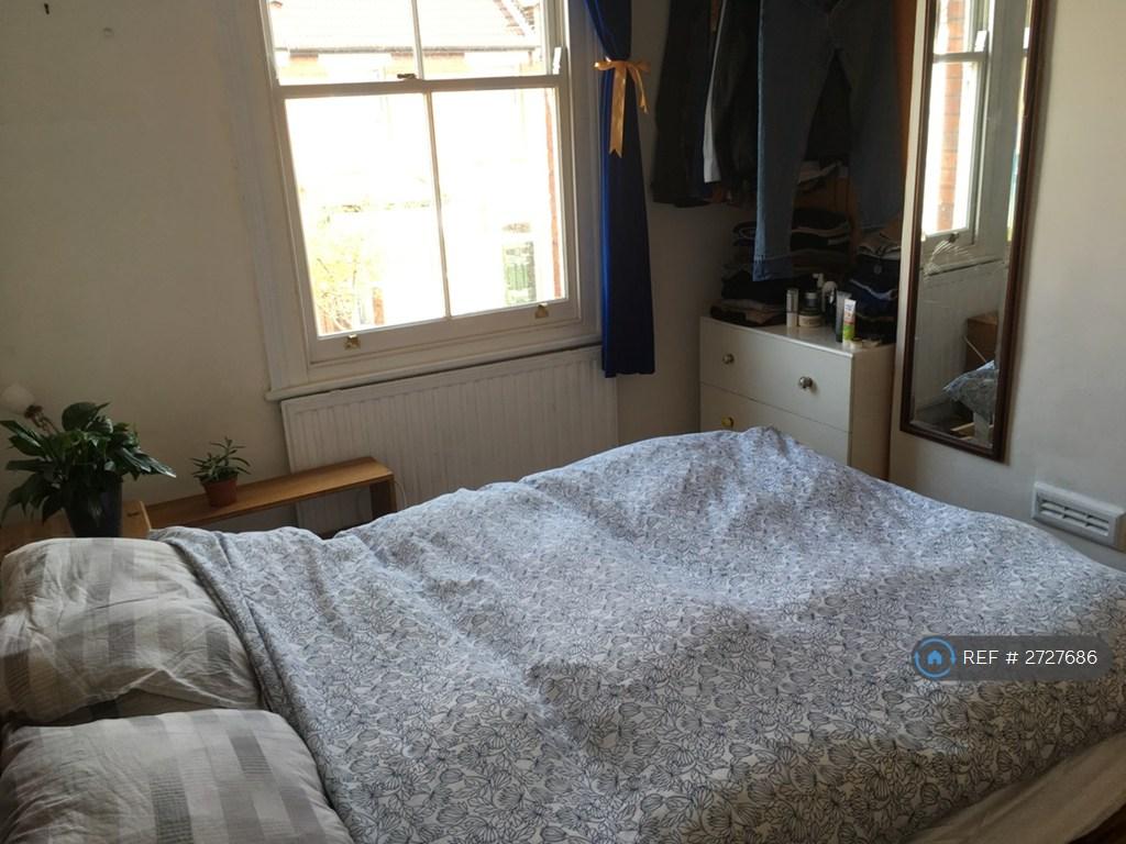 Double Bedroom 1