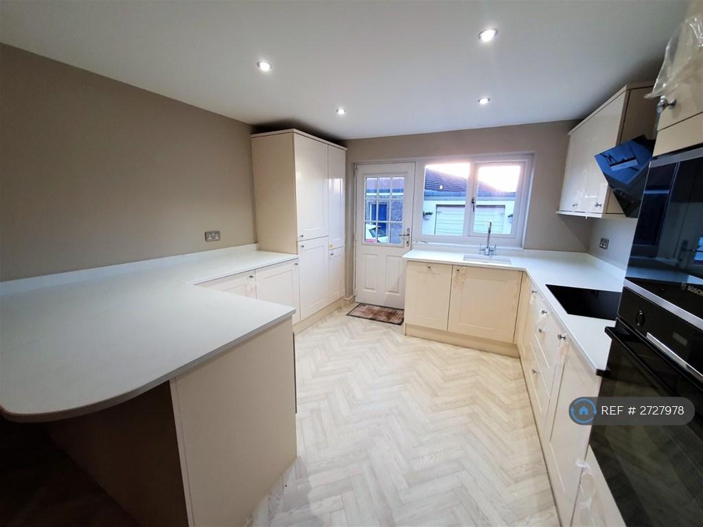 Kitchen Breakfast Bar