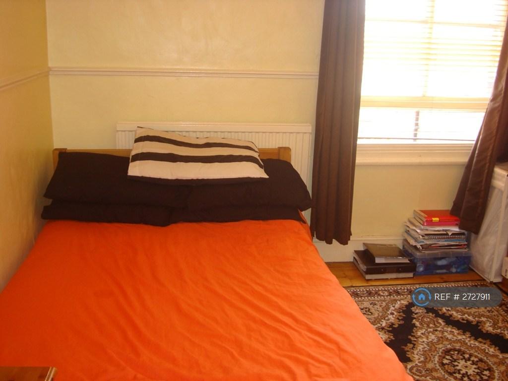Bedroom 1 Pic 1