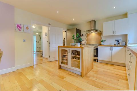 4 bedroom semi-detached house for sale, Desford Road, Kirby Muxloe, LE9