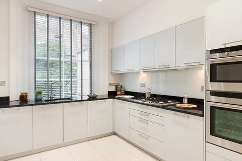 undefined, Eaton Square, London, SW1W