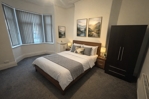 undefined, 120 Milton Walk, Room 1