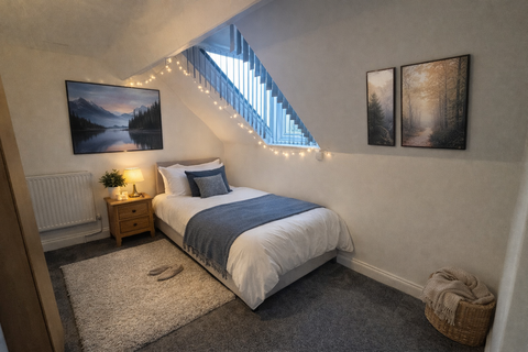 undefined, 120 Milton Walk, Room 5
