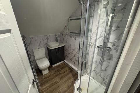 undefined, 120 Milton Walk, Room 5