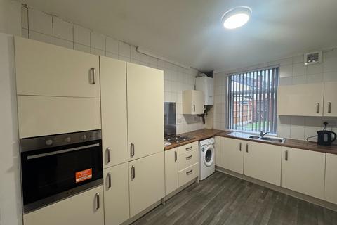 undefined, 120 Milton Walk, Room 5