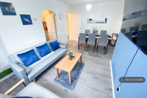 2 bedroom flat to rent, Miranda Court, Manchester, M5