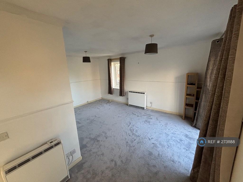 Living Room (Unfurnished)